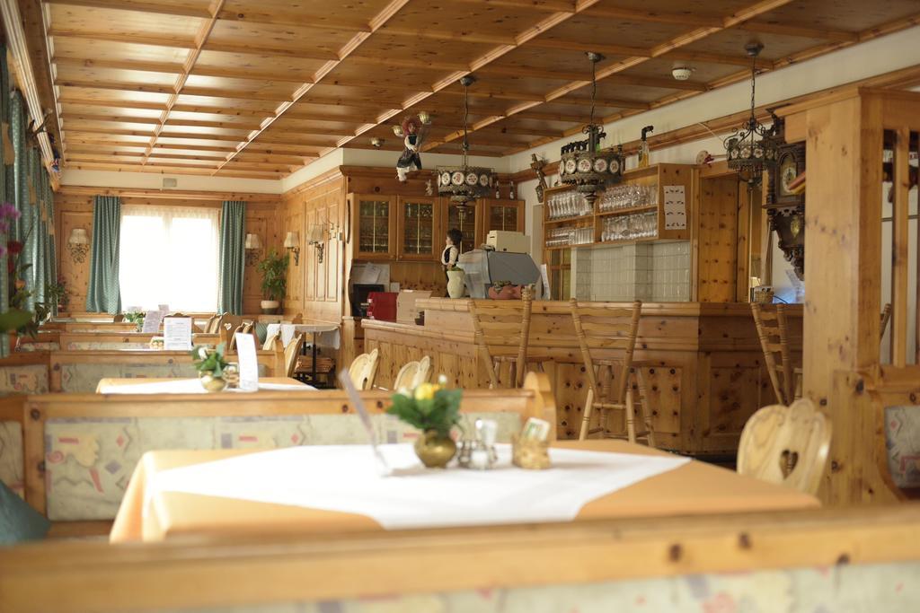 Hotel Traube Sankt Gallenkirch Extérieur photo