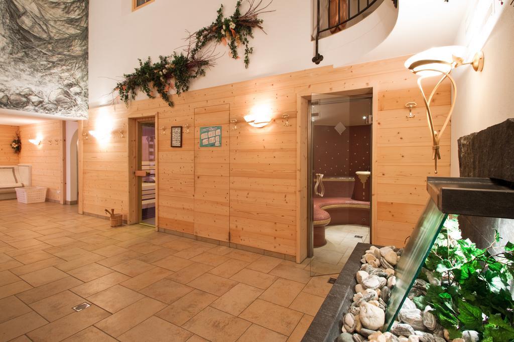 Hotel Traube Sankt Gallenkirch Extérieur photo