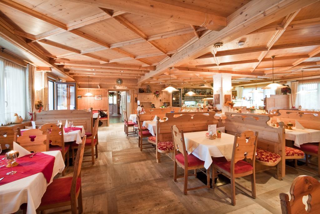 Hotel Traube Sankt Gallenkirch Extérieur photo