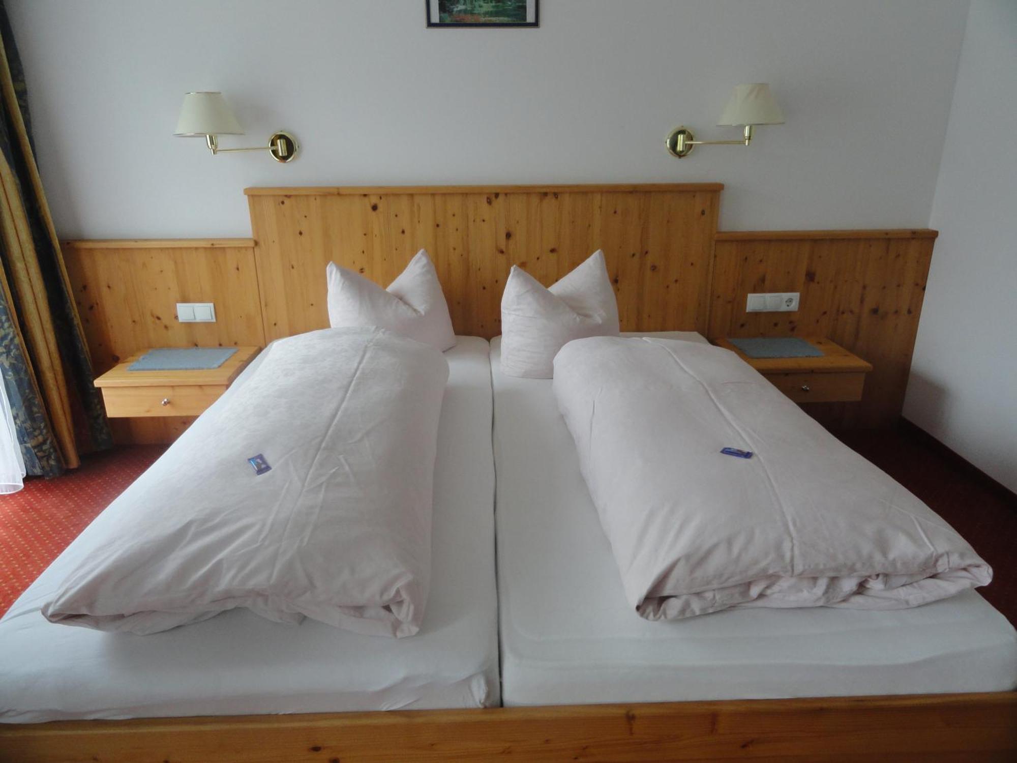 Hotel Traube Sankt Gallenkirch Extérieur photo