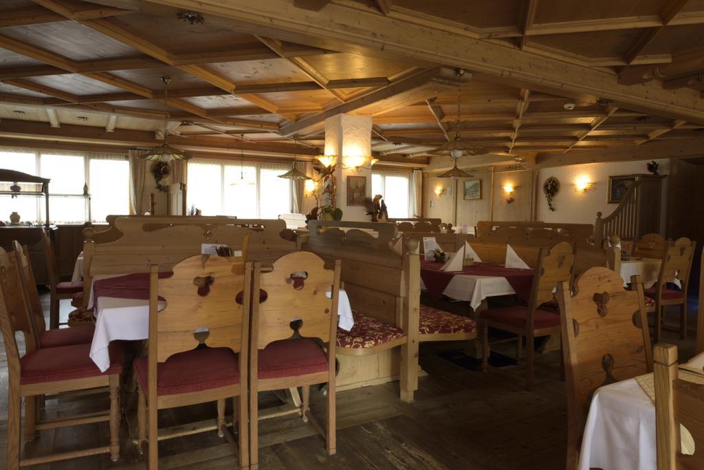 Hotel Traube Sankt Gallenkirch Extérieur photo